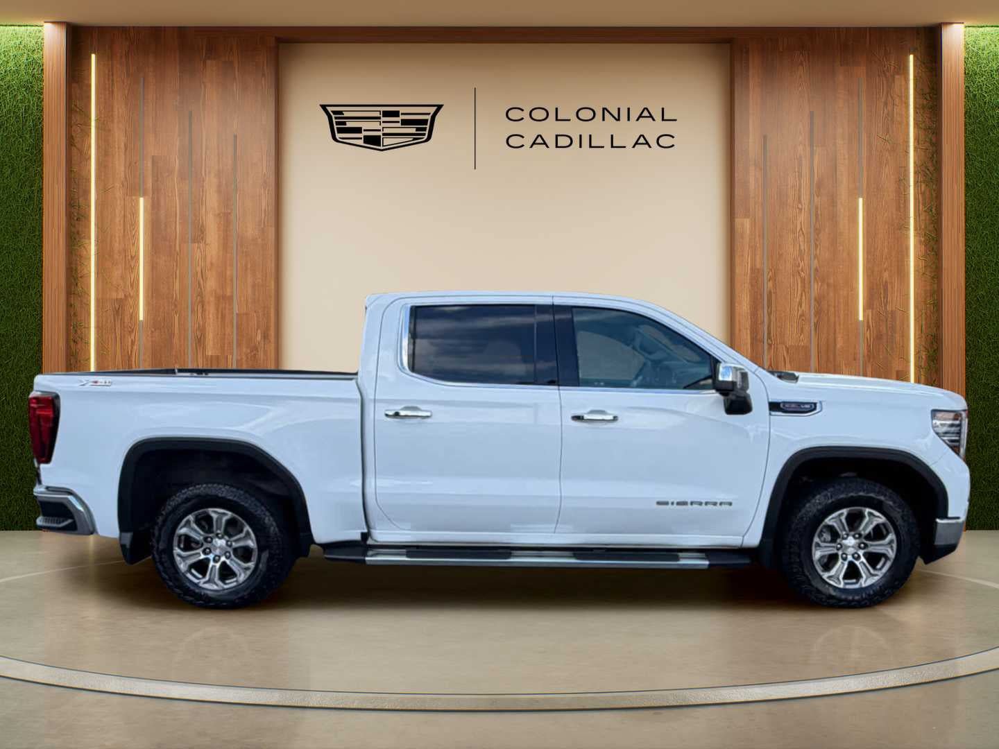 Used 2023 GMC Sierra 1500 SLT w/ SLT Convenience Package AWD/4WD image 6