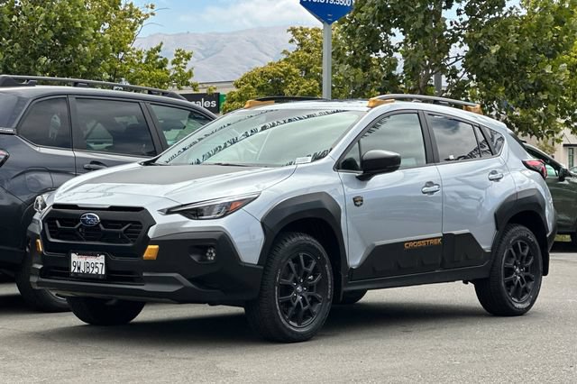 Used 2025 Subaru Crosstrek 2.5i Wilderness w/ Crosstrek Mirror Package AWD/4WD image 8