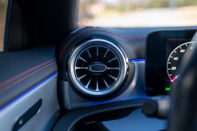 Used 2024 Mercedes-Benz CLA 250 image 25