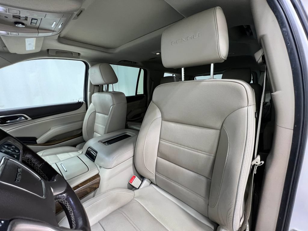 Used 2018 GMC Yukon Denali AWD/4WD image 15