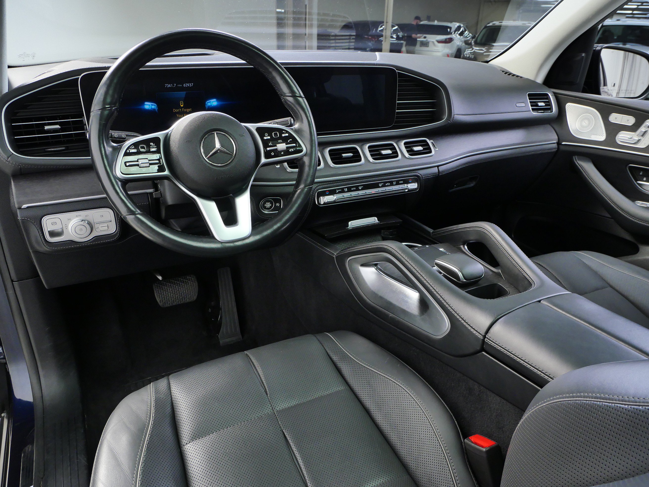 Used 2020 Mercedes-Benz GLE 450 4MATIC image 3