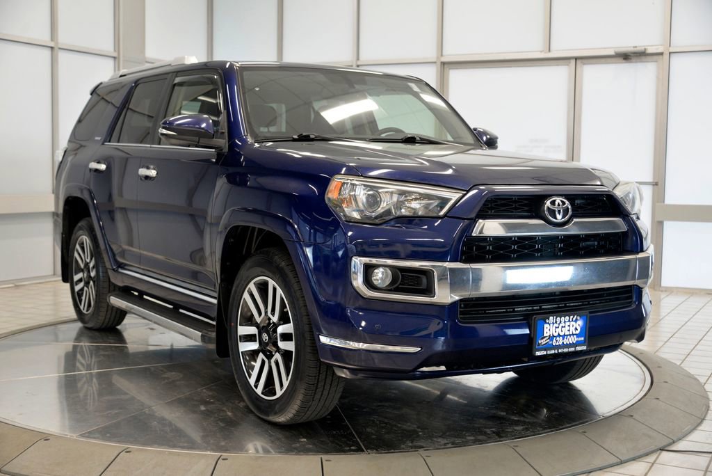 Used 2016 Toyota 4Runner Limited AWD/4WD image 2