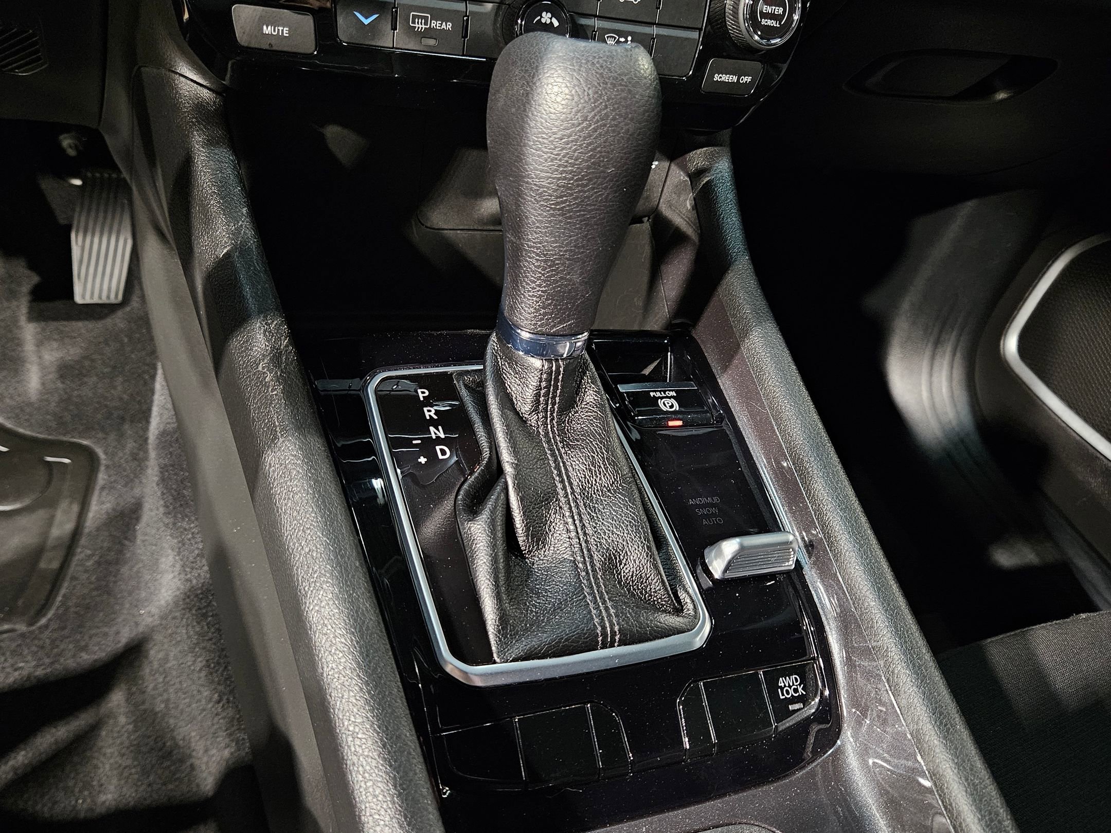 Used 2025 Jeep Compass Sport image 31