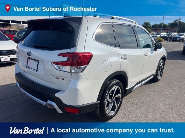 Certified 2024 Subaru Forester Touring AWD/4WD image 6