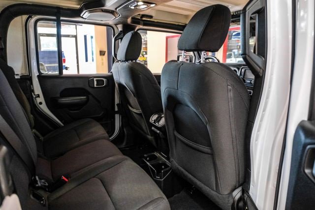Used 2020 Jeep Gladiator Sport w/ Quick Order Package 24S image 35