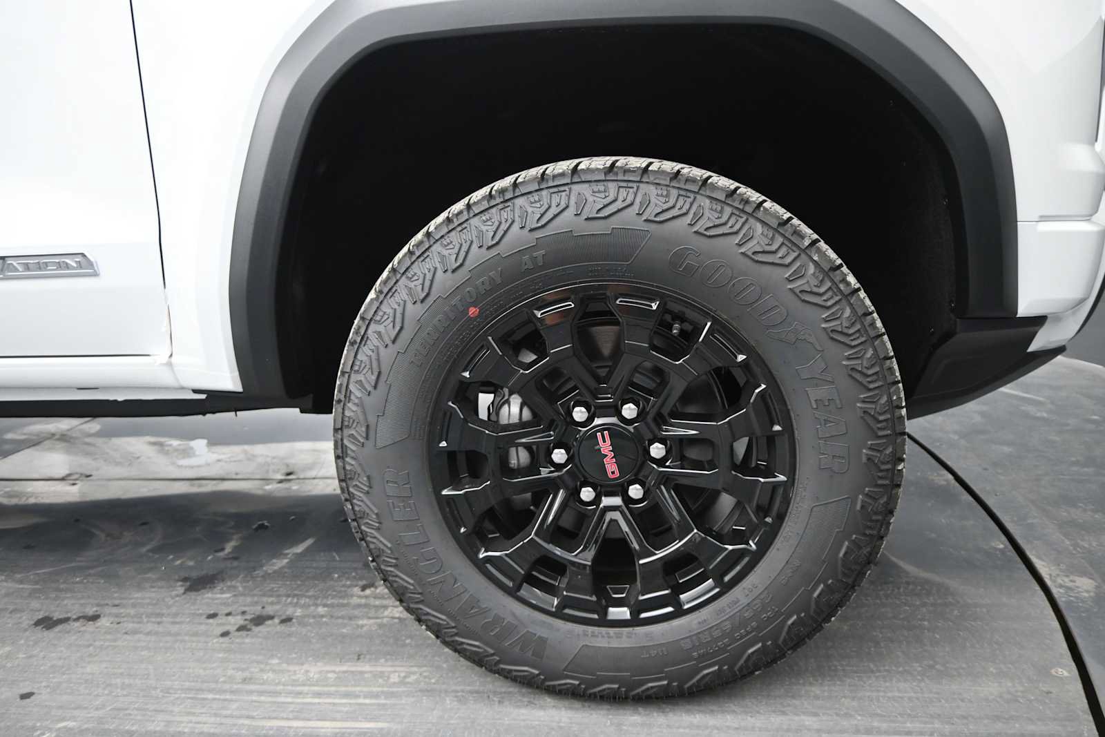 New 2026 GMC Canyon Elevation AWD/4WD image 10