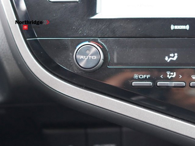 Used 2020 Toyota Camry SE w/ Carpet Mat Package FWD image 26