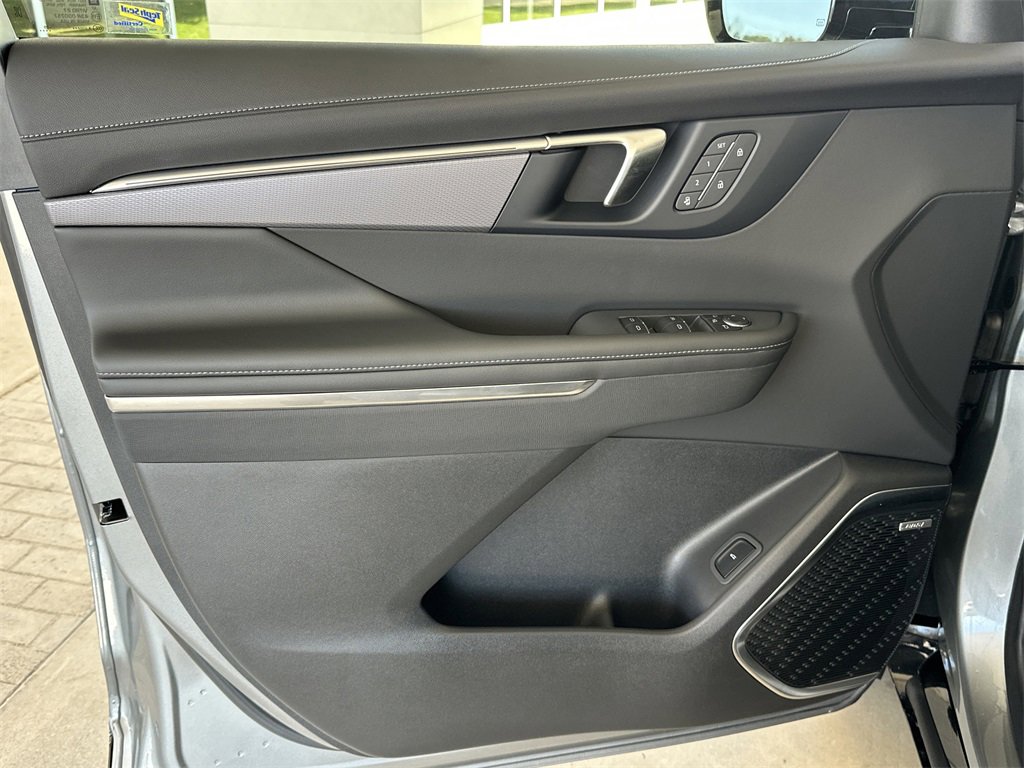 New 2025 Buick Enclave Sport Touring w/ Power Package image 11