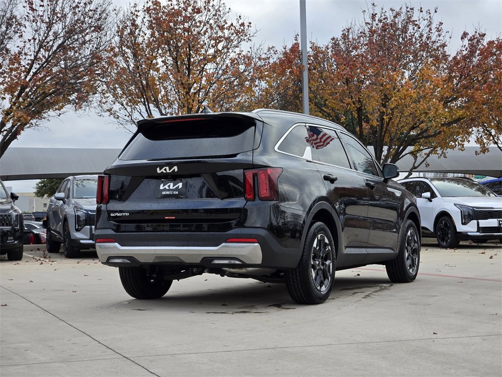 New 2026 Kia Sorento S image 4