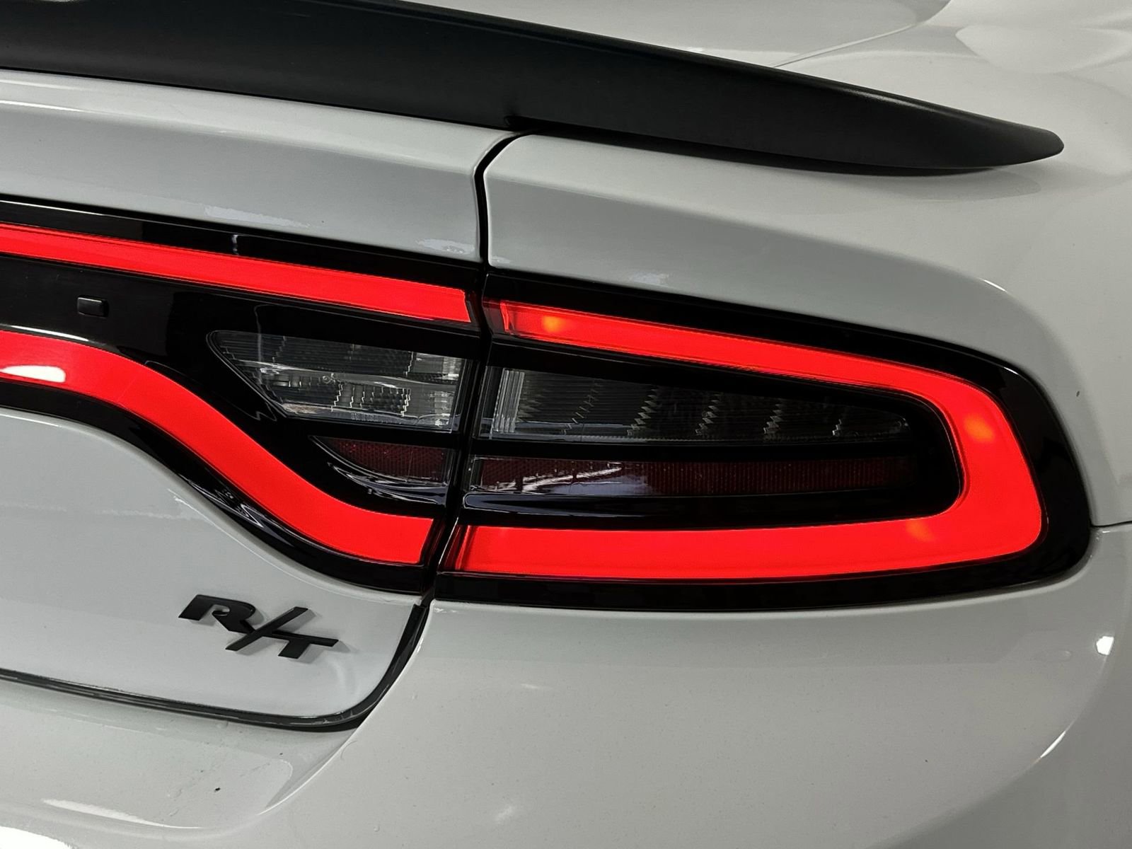 Used 2022 Dodge Charger R/T w/ Plus Group RWD image 26