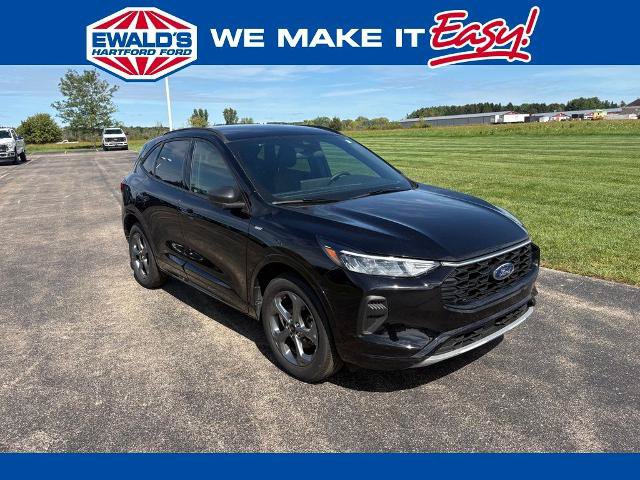 Certified 2023 Ford Escape ST-Line w/ Tech Pack #1 AWD/4WD image 1