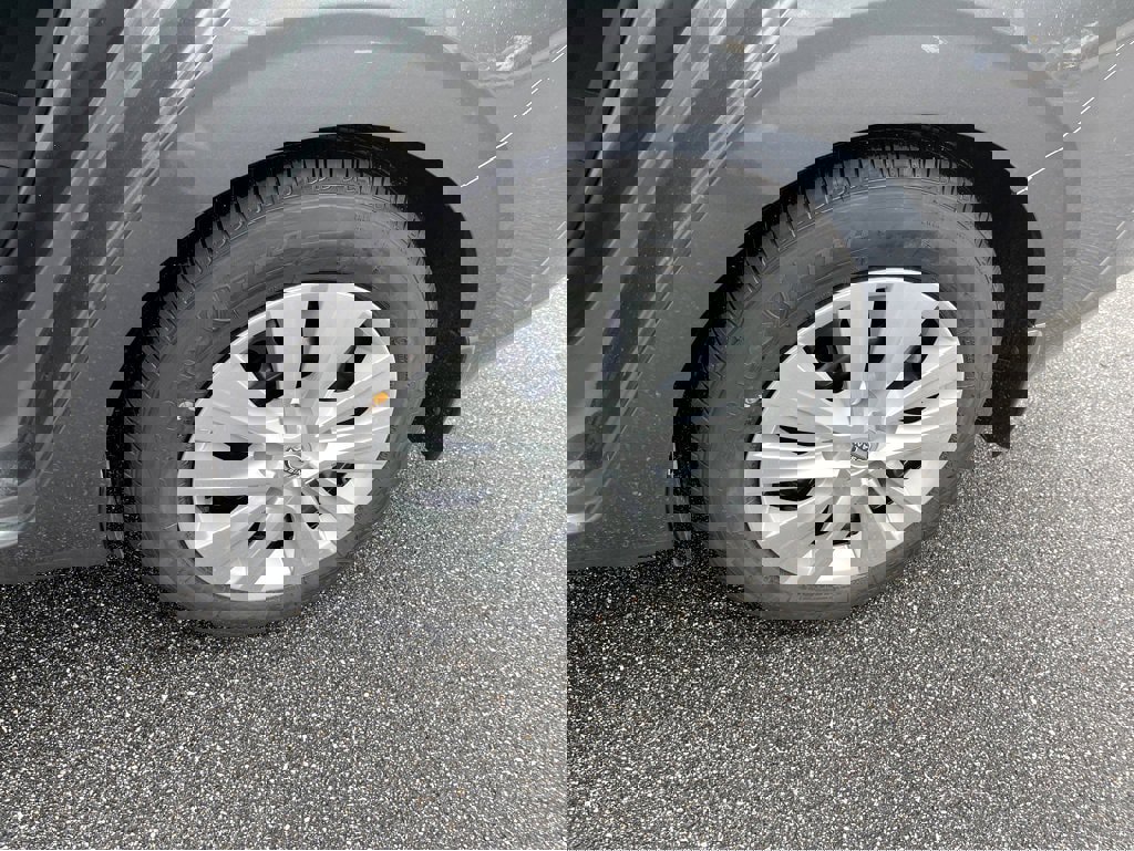 New 2025 Nissan Sentra S image 13