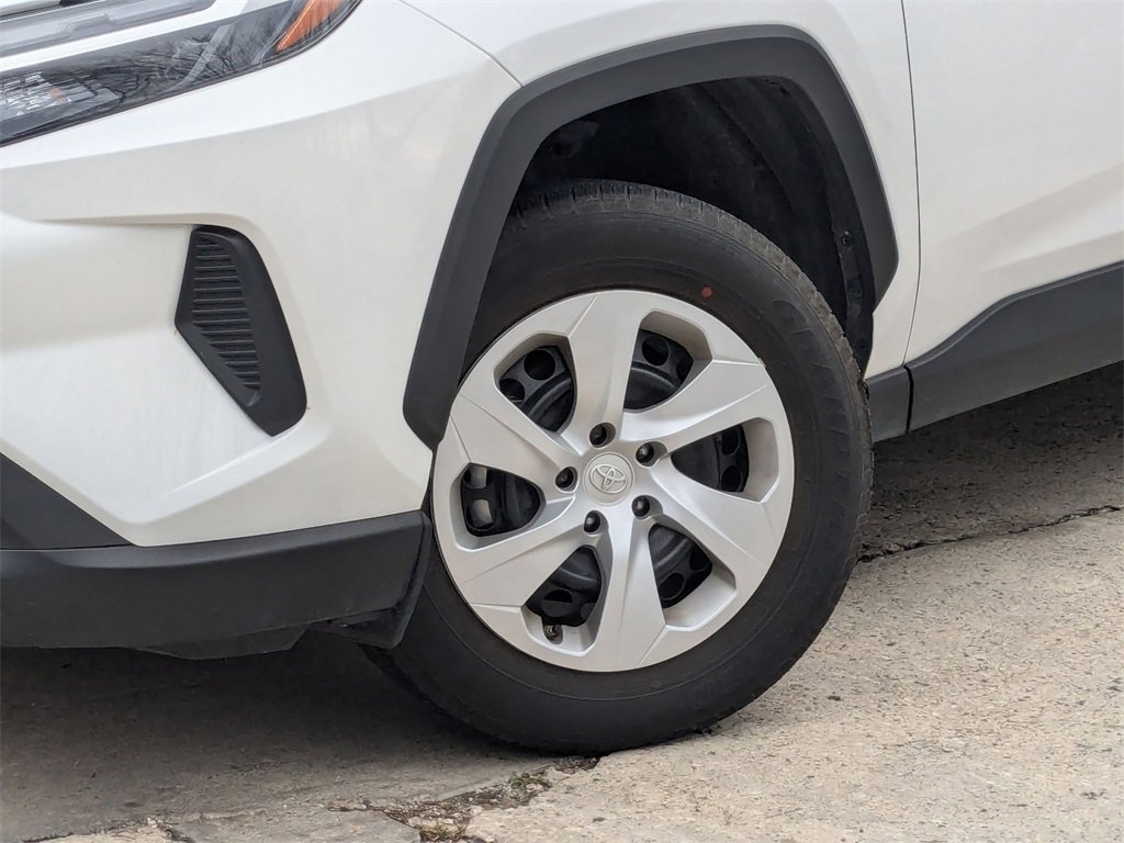 Used 2025 Toyota RAV4 LE image 30