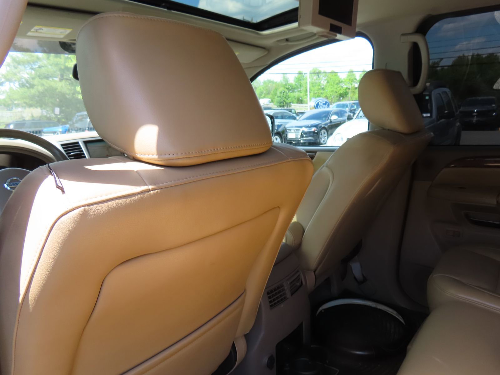 Used 2011 Nissan Armada Platinum AWD/4WD image 28