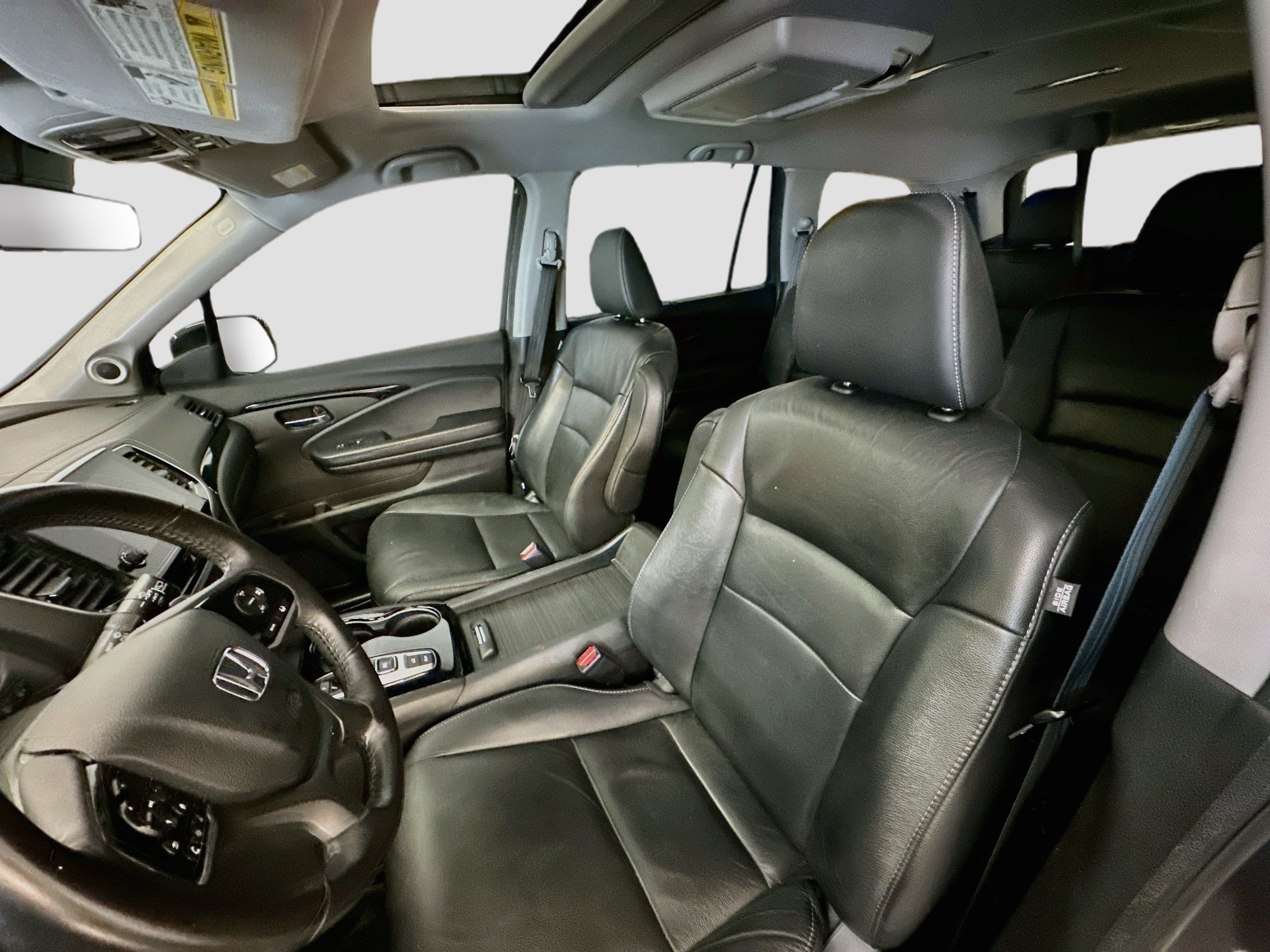 Used 2020 Honda Pilot Touring image 13