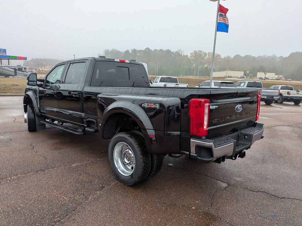 New 2026 Ford F450 XLT image 6