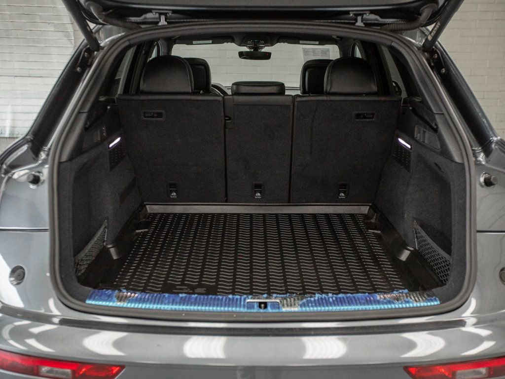 Used 2023 Audi SQ5 Premium Plus w/ Premium Plus Package image 39