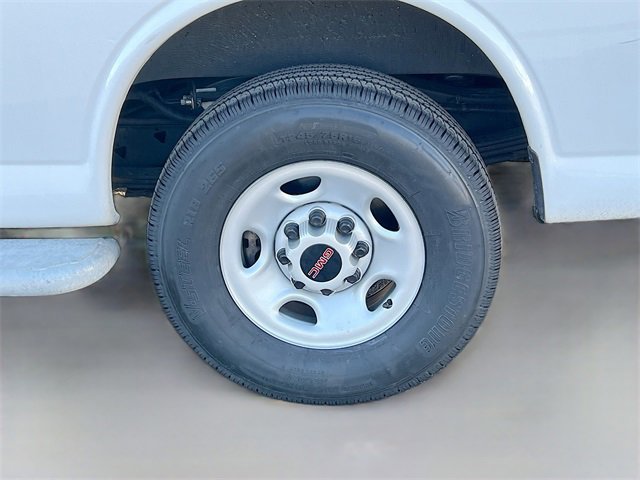 Used 2024 GMC Savana 2500 w/ Driver Convenience Package image 33