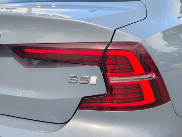 Used 2023 Volvo S60 B5 Plus w/ Climate Package FWD image 10