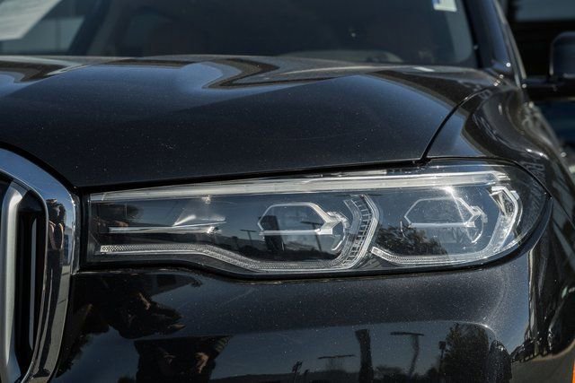 Used 2020 BMW X7 xDrive40i w/ Premium Package image 15