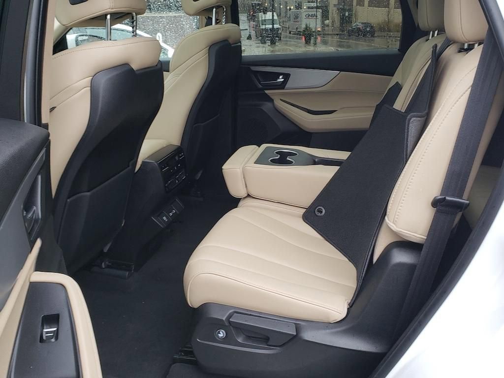 Certified 2024 Acura MDX SH-AWD image 31