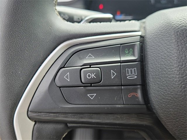 Used 2023 Jeep Grand Cherokee Laredo image 23