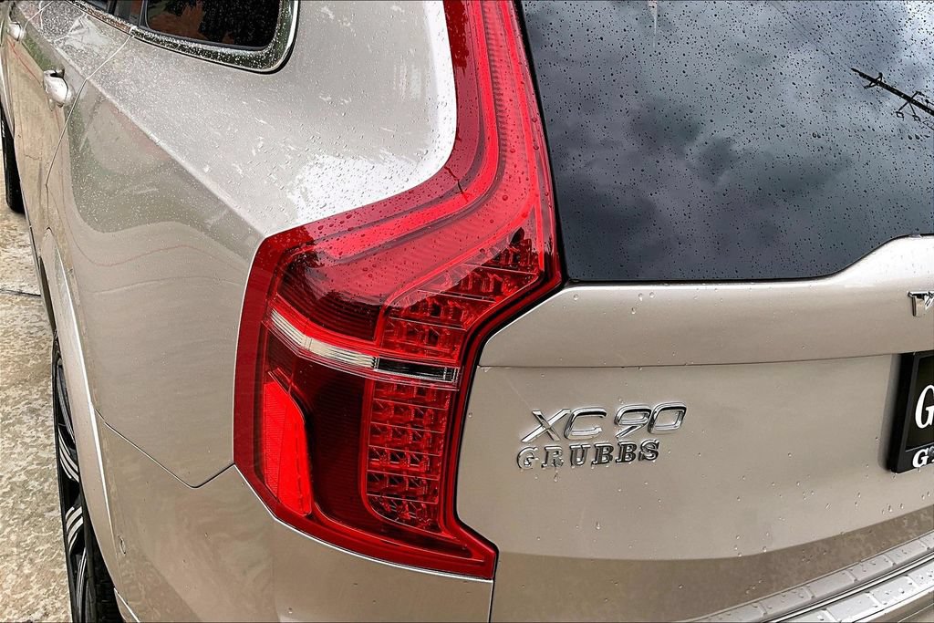 Certified 2024 Volvo XC90 T8 Ultimate w/ Protection Package Premier AWD/4WD image 39