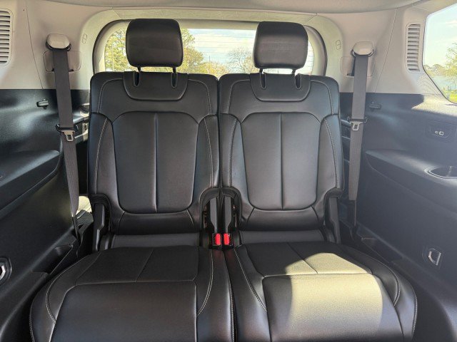 Used 2021 Jeep Grand Cherokee L Limited AWD/4WD image 13