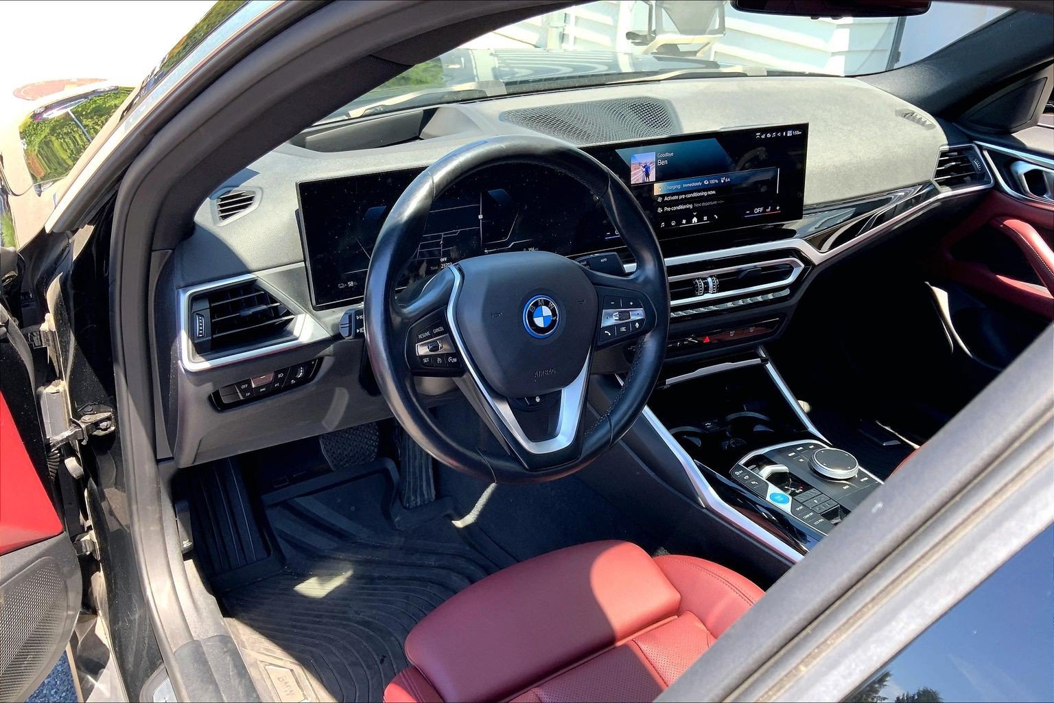 Used 2024 BMW i4 eDrive40 w/ Premium Package RWD image 3
