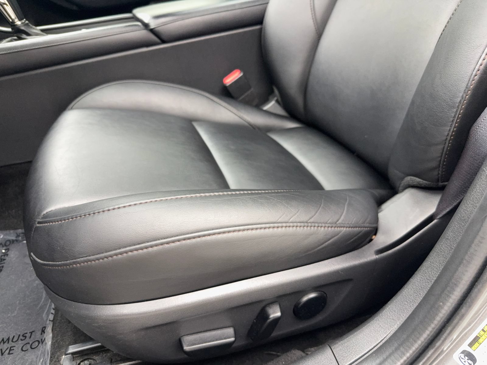 Used 2024 MAZDA MAZDA3 s FWD image 32