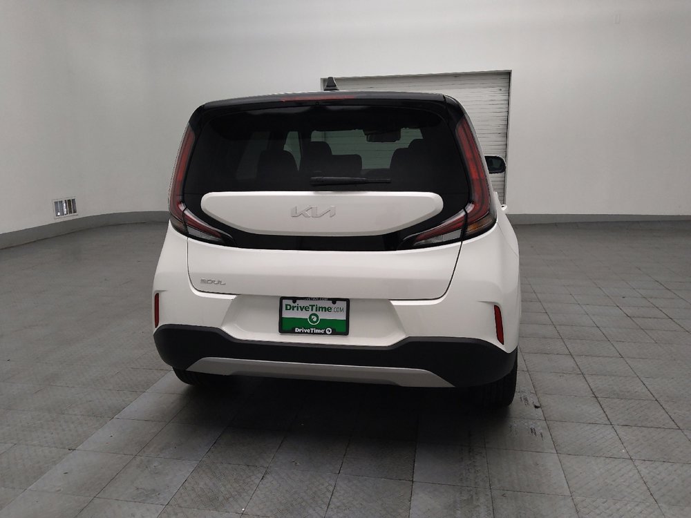 Used 2025 Kia Soul LX w/ LX Technology Package image 7