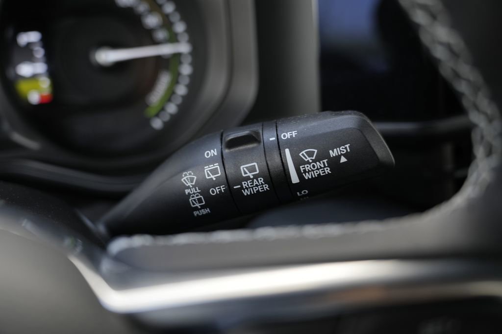 Used 2025 Jeep Wrangler Unlimited Sahara w/ Safety Group AWD/4WD image 53