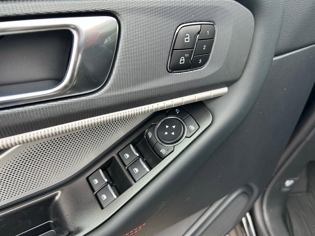 New 2026 Ford Explorer ST w/ Sun And Sound Package image 18