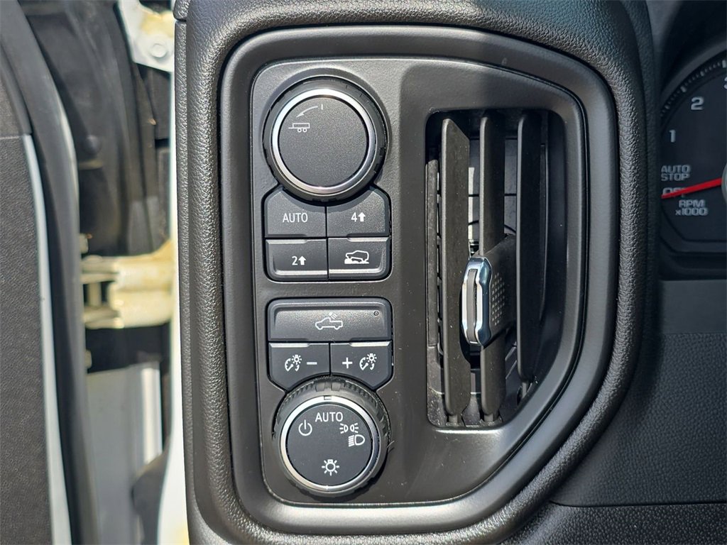 Used 2024 Chevrolet Silverado 1500 W/T image 18