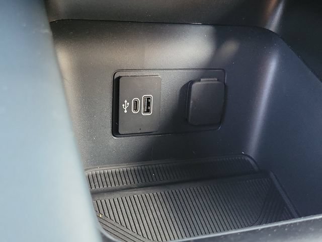 Used 2026 Ford Explorer ST-Line w/ Premium Package RWD image 11