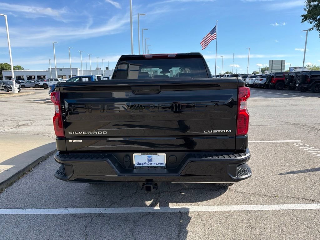 Used 2025 Chevrolet Silverado 1500 Custom AWD/4WD image 4