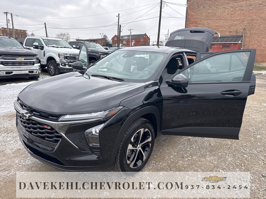 Used 2025 Chevrolet Trax RS w/ Driver Confidence Package image 10