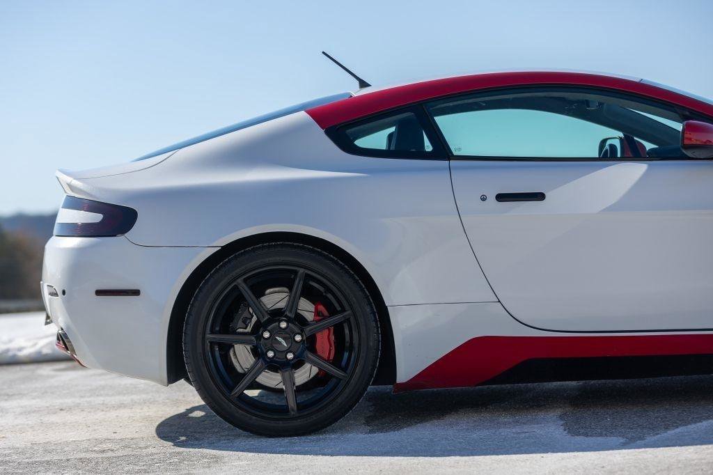 Used 2006 Aston Martin V8 Vantage Coupe image 30