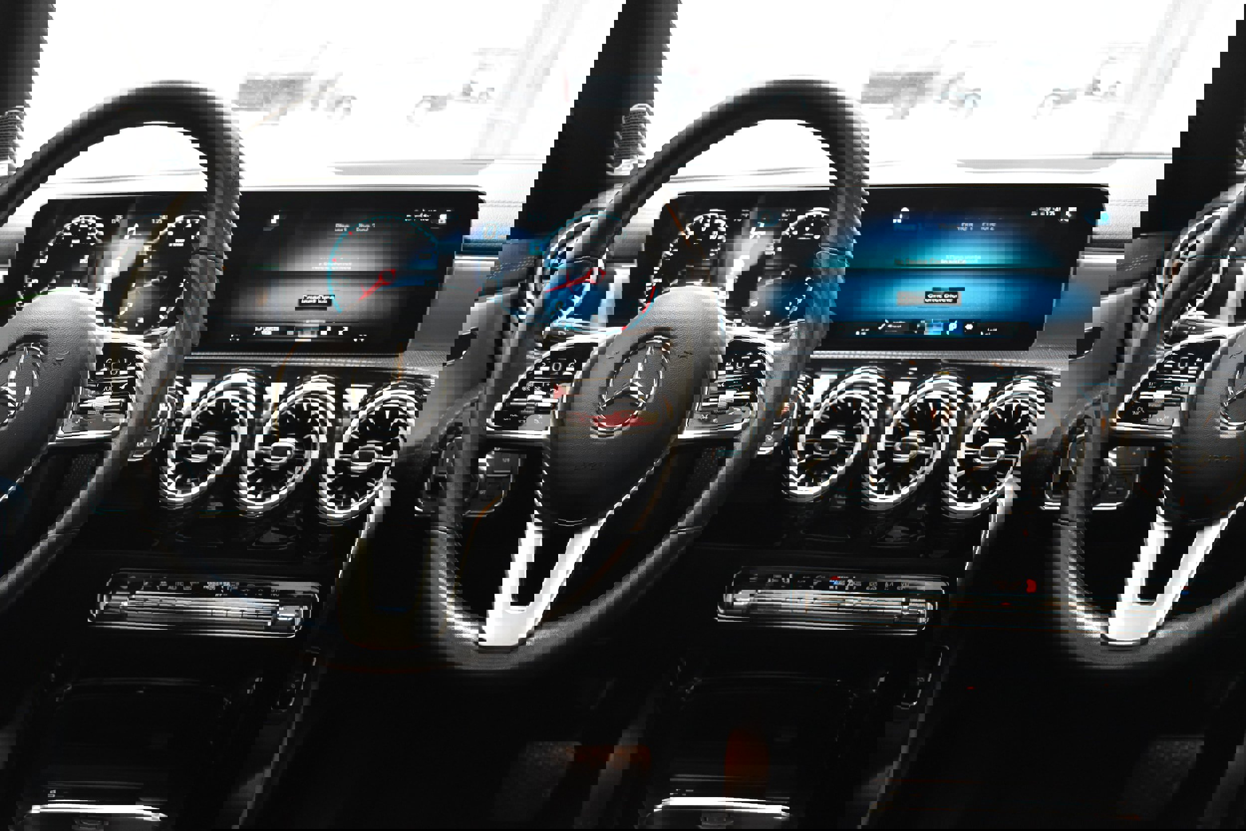 Used 2020 Mercedes-Benz CLA 250 4MATIC image 28