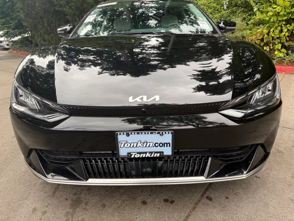 Used 2024 Kia EV6 Wind w/ Wind Technology Package RWD image 9