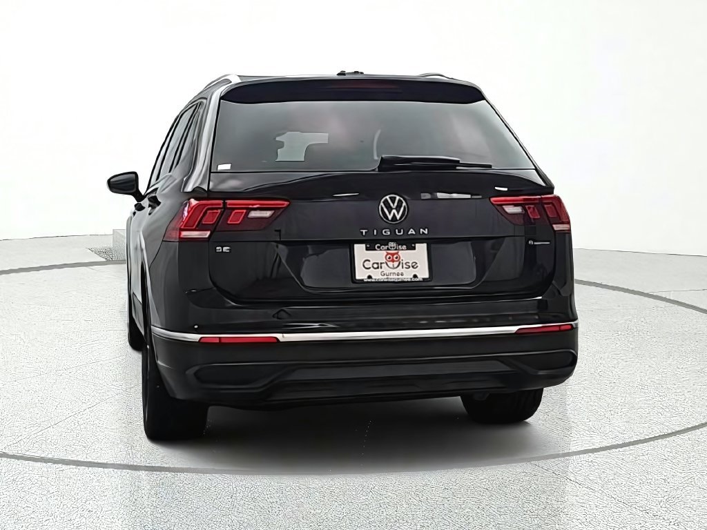 Used 2024 Volkswagen Tiguan SE AWD/4WD image 5