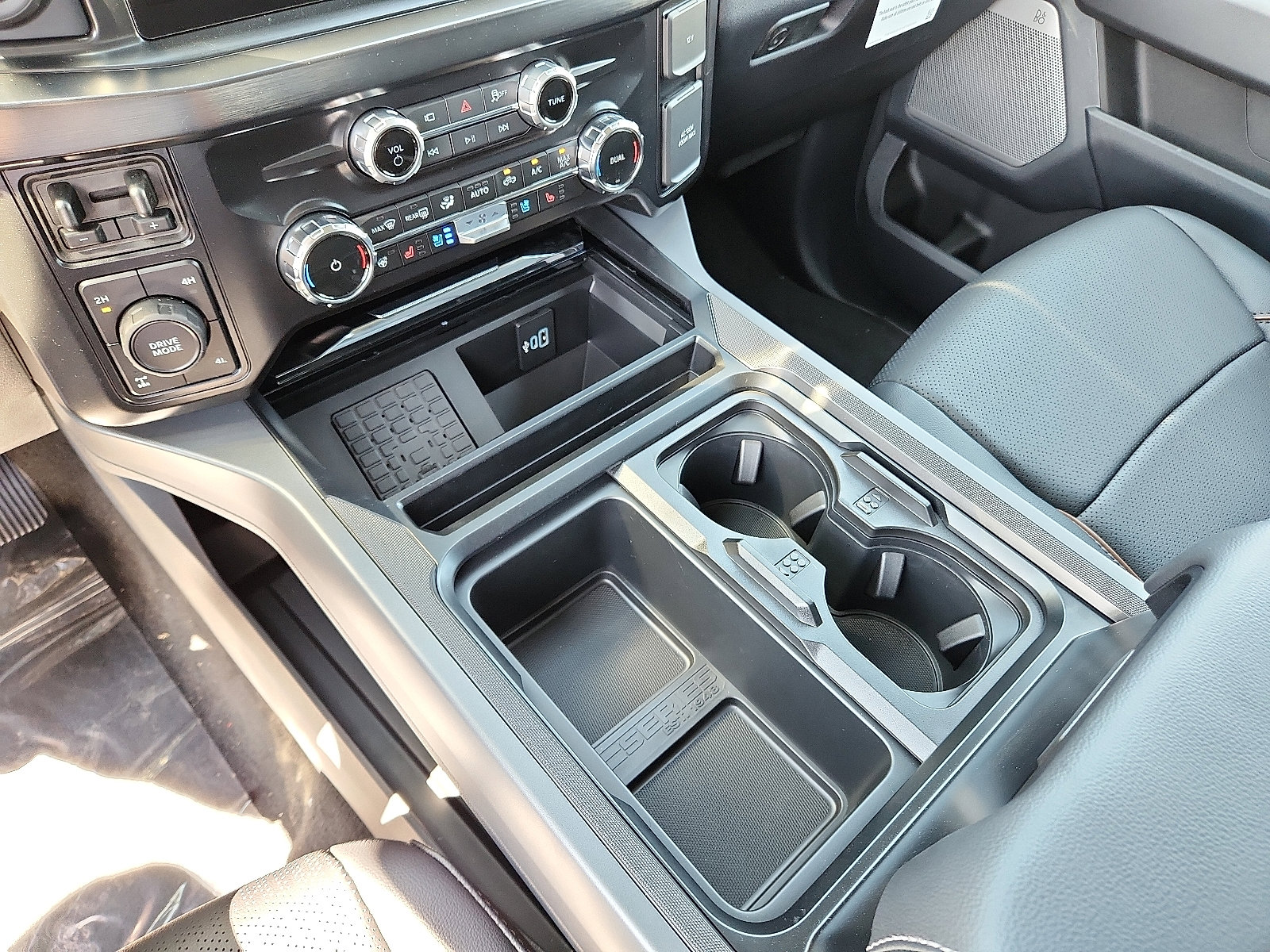 New 2026 Ford F250 4x4 Crew Cab Super Duty image 18