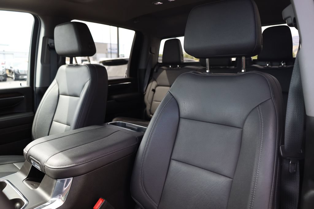Used 2024 GMC Sierra 3500 SLT w/ SLT Premium Package AWD/4WD image 16