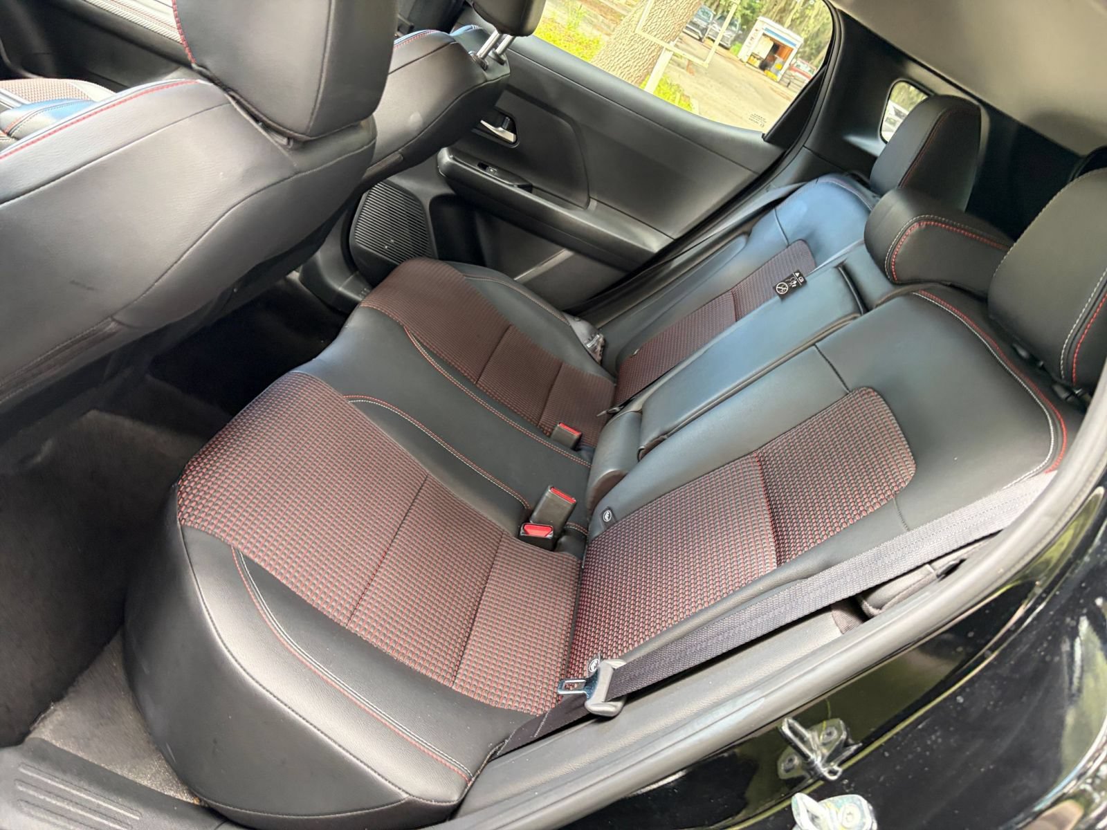 Used 2026 Nissan Kicks SR FWD image 24