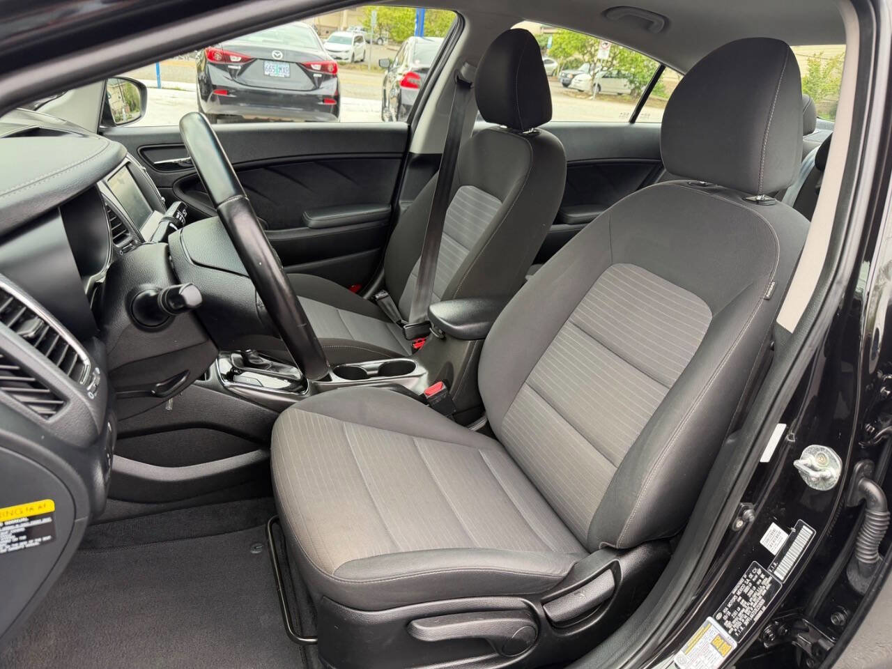 Used 2018 Kia Forte S image 7