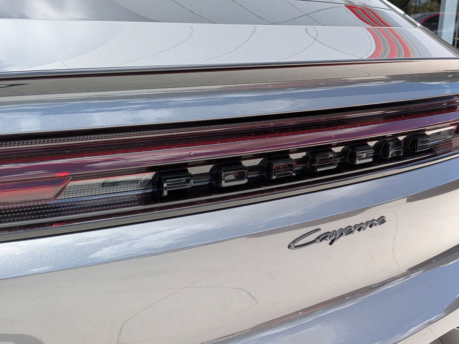 Certified 2025 Porsche Cayenne Coupe AWD/4WD image 13