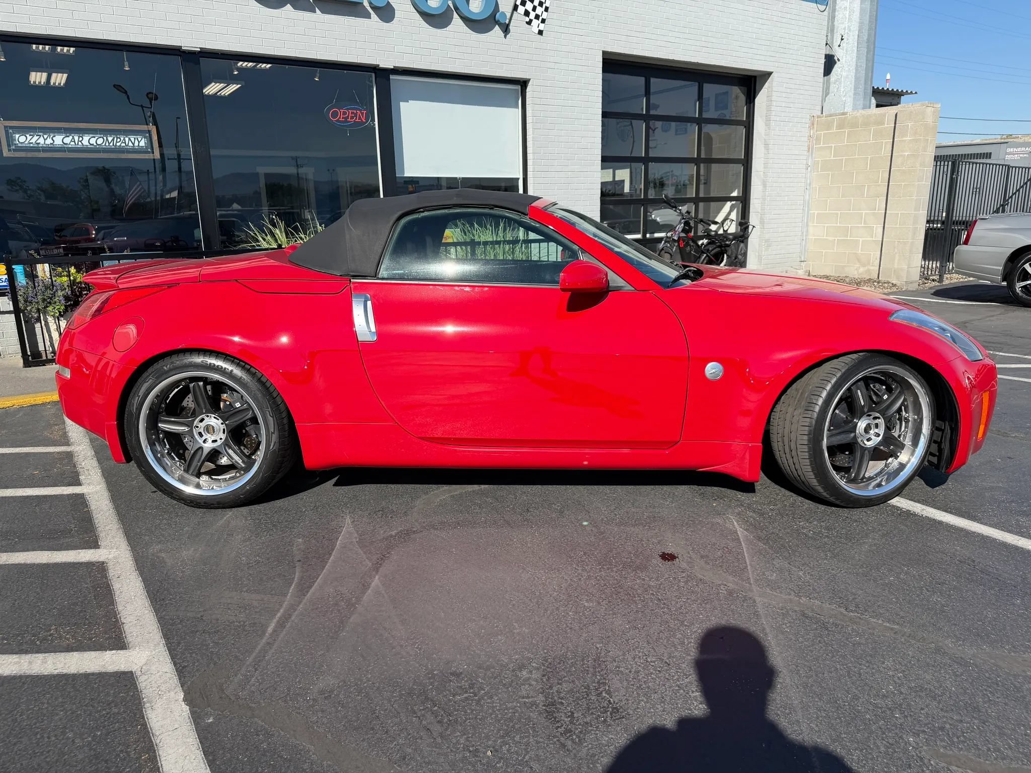 Used 2004 Nissan 350Z Touring RWD image 8