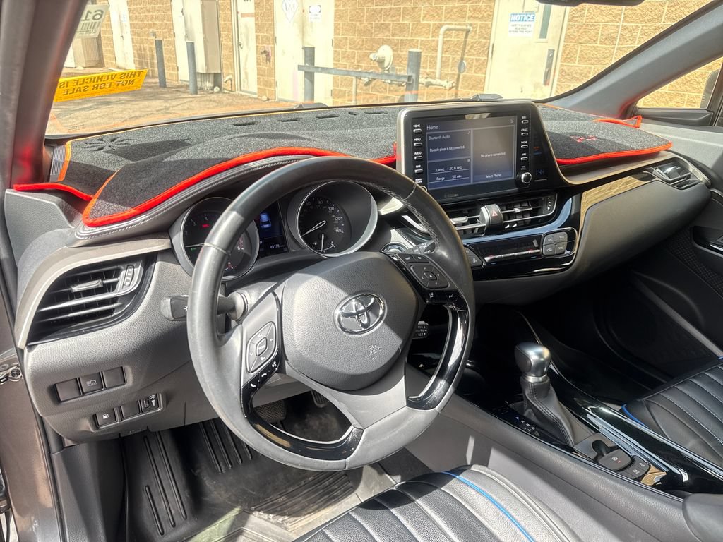 Used 2019 Toyota C-HR XLE FWD image 14