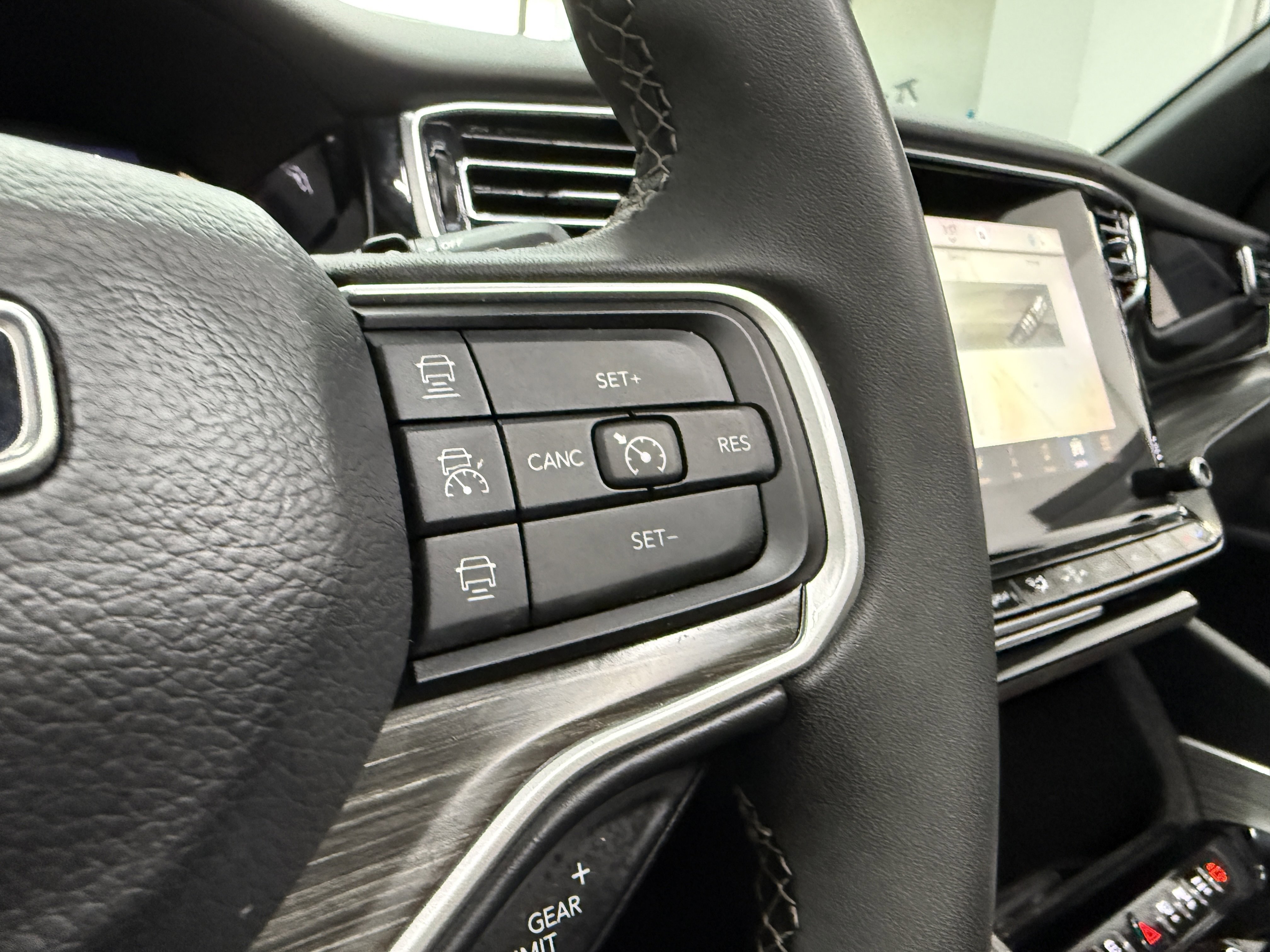 Used 2023 Jeep Wagoneer Series II w/ Convenience Group I image 17