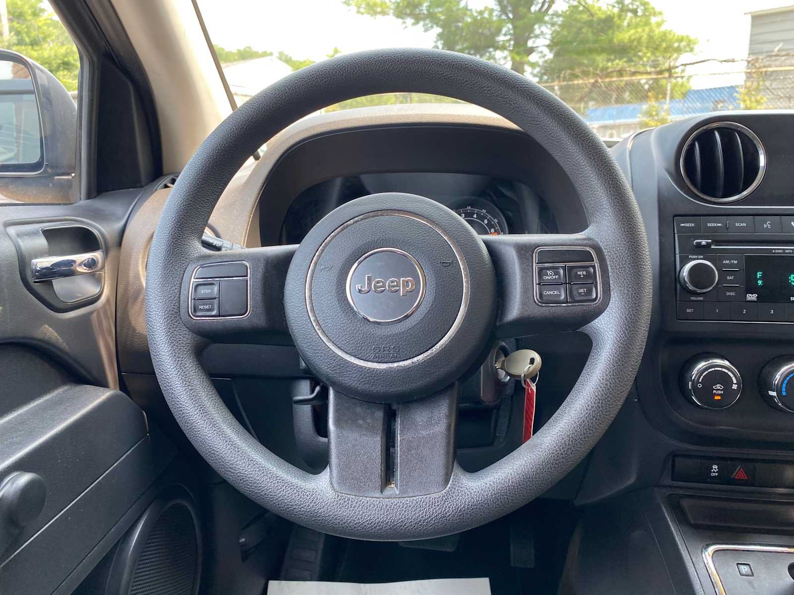 Used 2017 Jeep Compass Sport FWD image 16